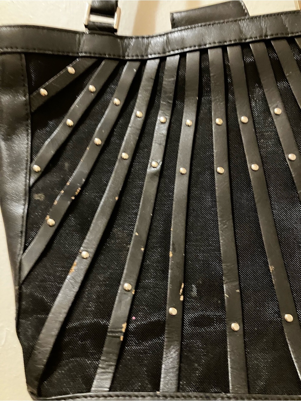 Vintage Black Stud-Accent mesh Bag - Picture 2 of 4